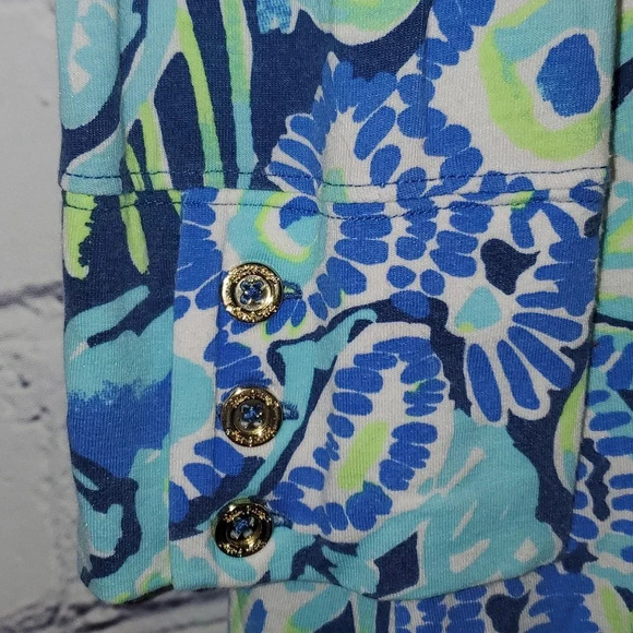 Lilly Pulitzer Blue and Green Sand Dollar Under The Sea Top 3/4 Sleeve Size M - Picture 2 of 13